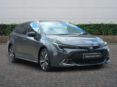 Used Toyota Corolla Design 140 HP (102 kW) 2025 Grey Estate