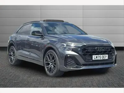 Used Audi Q8 Comfort 286 HP (210 kW) 2025 Grey SUV