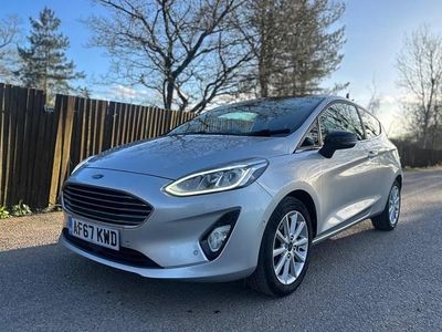 Used Ford Fiesta Titanium 100 HP (73 kW) 2017 Silver Hatchback