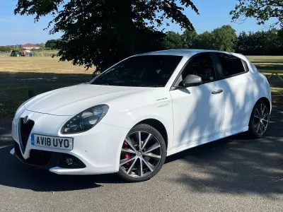 Used Alfa Romeo Giulietta Veloce 240 HP (176 kW) 2018 White Hatchback