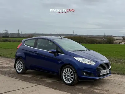Second-hand Ford Fiesta Zetec 95 CP (69 kW) 2016 Albastru Hatchback