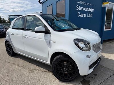 Used Smart ForFour Proxy 90 HP (66 kW) 2015 White Hatchback