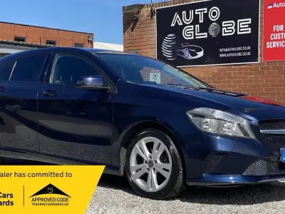 Used Mercedes A180 122 HP (89 kW) 2017 Blue Hatchback