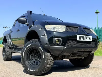 Used Mitsubishi L200 176 HP (129 kW) 2011 Black Pickup