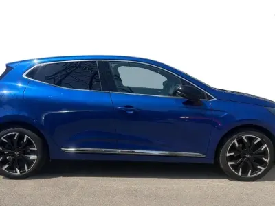 Used Renault Clio Techno 90 HP (66 kW) 2025 Blue Hatchback