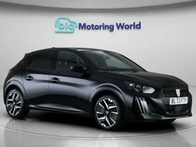 Używany Peugeot 208 GT 102 KM (75 kW) 2024 Czarny Hatchback