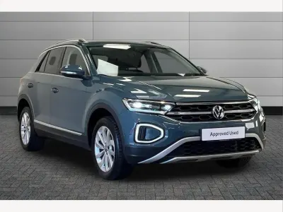 Used VW T-Roc Style 150 HP (110 kW) 2025 Petrol blue SUV