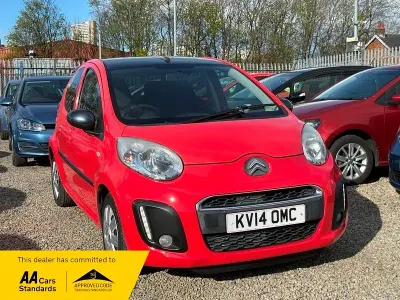 Używany Citroën C1 Platinum 68 KM (50 kW) 2014 Czerwony Hatchback