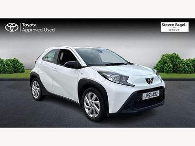 Used Toyota Aygo X PURE 72 HP (52 kW) 2022 White SUV