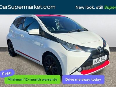 Usado Toyota Aygo x-press 69 HP (50 kW) 2018 Branco Citadino