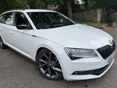 Used Skoda Superb SportLine 190 HP (139 kW) 2016 White Estate