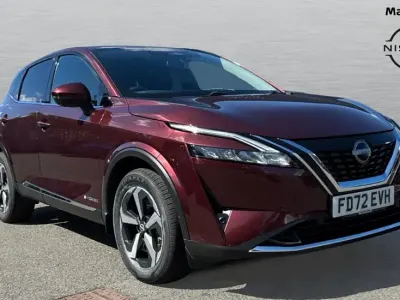 Used Nissan Qashqai N-Connecta 190 HP (139 kW) 2022 Red SUV