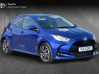 Used Toyota Yaris Design 114 HP (83 kW) 2022 Blue Hatchback