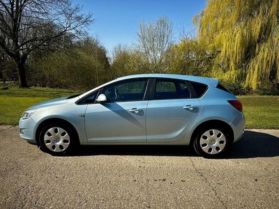 Used Vauxhall Astra 2010 Blue Hatchback