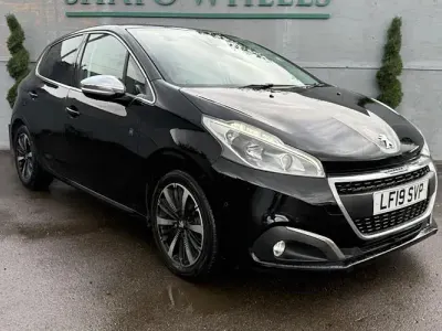 Second-hand Peugeot 208 82 CP (60 kW) 2019 Hatchback
