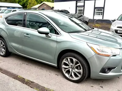 Usado Citroën DS4 2011 Cinzento Citadino