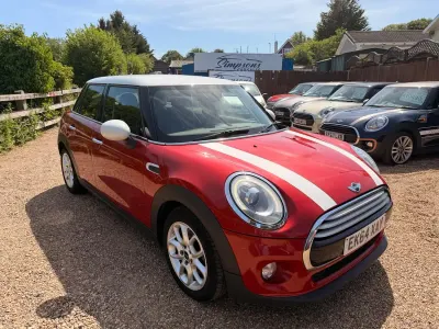 Used Mini Cooper Hatch 136 HP (100 kW) 2014 Red Hatchback