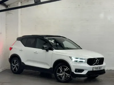 Used Volvo XC40 R-Design 187 HP (137 kW) 2019 White SUV