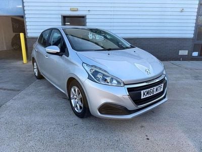 Used Peugeot 208 Active 82 HP (60 kW) 2016 Silver Hatchback