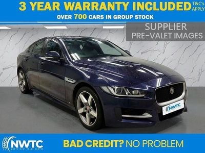 Used Jaguar XE R-Sport 180 HP (132 kW) 2015 Blue Sedan