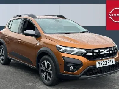 Begagnad Dacia Sandero Journey 91 HK (66 kW) 2022 Orange Halvkombi