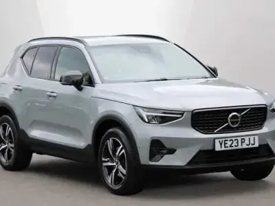 Second-hand Volvo XC40 Plus 163 CP (119 kW) 2024 Gri SUV