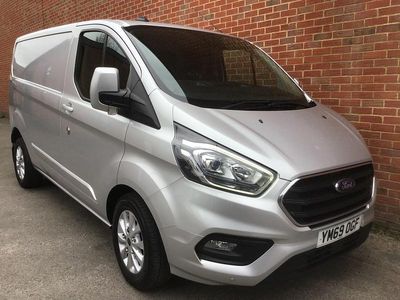 Used Ford Transit Custom Limited 130 HP (95 kW) 2019 Silver Van