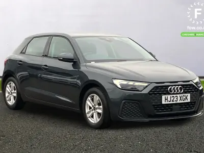 Begagnad Audi A1 Comfort 2023 Grå SUV