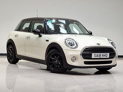 White Used 2018 Mini Cooper Hatchback | £9,998 (Fair price)