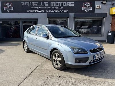 Used Ford Focus Zetec 110 HP (80 kW) 2005 Blue Hatchback