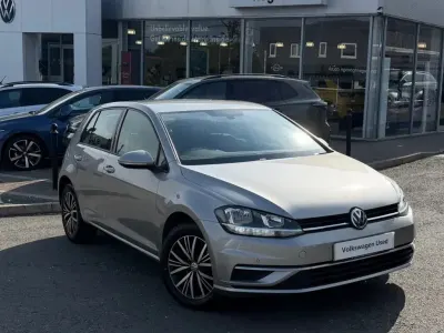 Second-hand VW Golf VII SE 115 CP (84 kW) 2019 Argintiu Hatchback