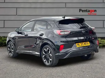 Begagnad Ford Puma ST-Line X 2020 Svart SUV