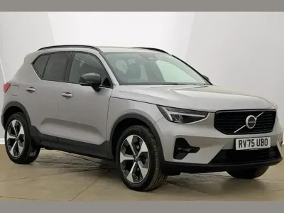 Used Volvo XC40 Plus 194 HP (142 kW) 2025 Silver SUV