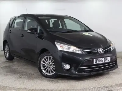 Used Toyota Verso 112 HP (82 kW) 2016 Black MPV