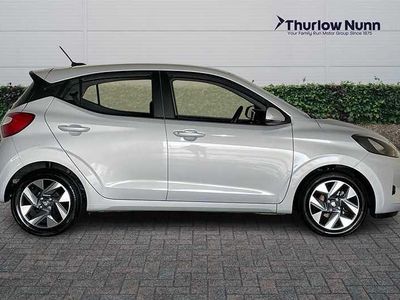 Usado Hyundai i10 Advanced 63 HP (46 kW) 2025 Cinzento Citadino