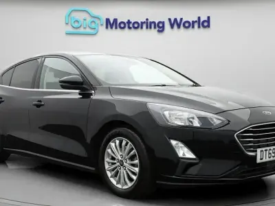 Used Ford Focus Titanium 125 HP (91 kW) 2020 Black Hatchback