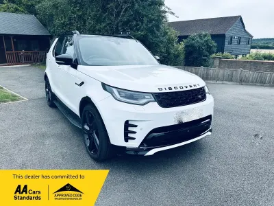 Used Land Rover Discovery HSE Dynamic 2023 White SUV