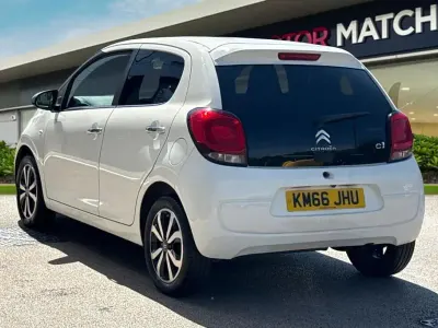 Used Citroën C1 Flair 68 HP (50 kW) 2016 White Hatchback