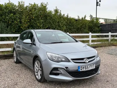 Used Vauxhall Astra 115 HP (84 kW) 2015 Silver Hatchback