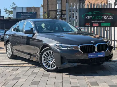 Begagnad BMW 530e Performance 290 HK (213 kW) 2020 Grå Sedan