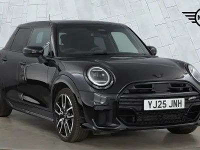Used Mini Cooper Hatch 113 kW (154 HP) 2025 Black Hatchback