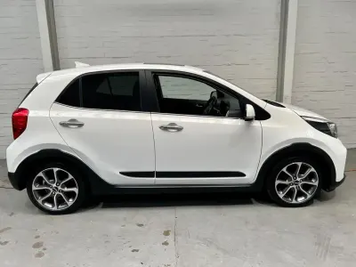 Used Kia Picanto X-Line 83 HP (61 kW) 2018 White Hatchback