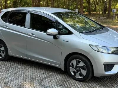 Used Honda Fit Hybrid 109 HP (80 kW) 2026 Silver Hatchback