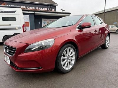 Used Volvo V40 SE 152 HP (111 kW) 2024 Red Hatchback