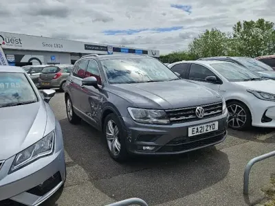 Gebraucht VW Tiguan Match 150 PS (110 kW) 2020 Grau SUV