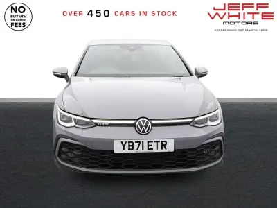 Begagnad VW Golf VIII GTD 2022 Grå Halvkombi
