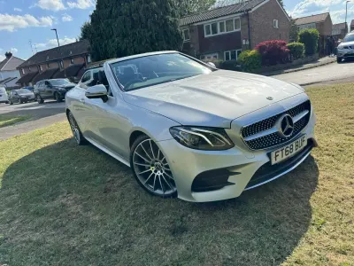 Usado Mercedes E220 AMG line 194 HP (142 kW) 2018 Prateado Cabrios