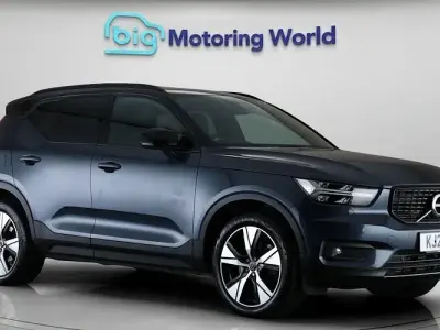 Used Volvo XC40 R-Design 211 HP (155 kW) 2021 Blue SUV