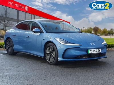 Begagnad MG IM5 216 kW (295 HK) 2025 Blå Halvkombi