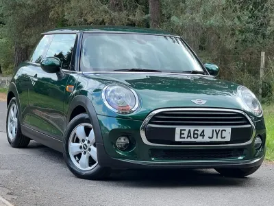 Usado Mini ONE Hatch 102 CV (75 kW) 2014 Verde Utilitario